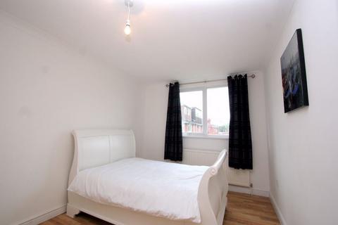 House share to rent, Albert Street, Windsor SL4