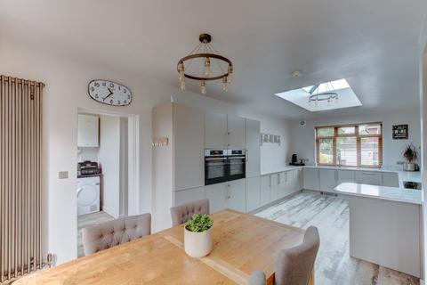 3 bedroom detached house for sale, Monument Avenue, Stourbridge, West Midlands, DY9