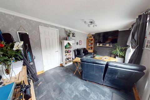 3 bedroom terraced house for sale, Maidencastle, Blackthorn, Northampton NN3 8EJ