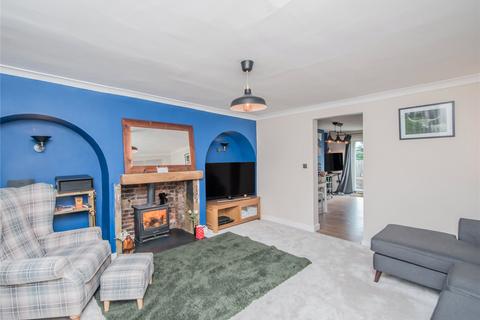 129 King Street, Drighlington, Bradford, BD11 1EJ