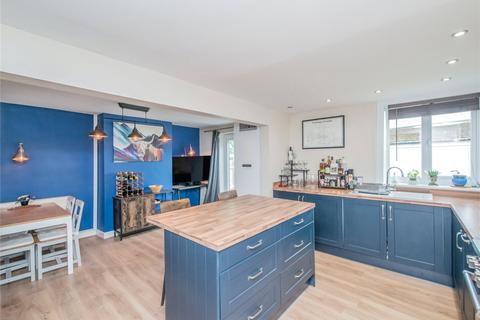 129 King Street, Drighlington, Bradford, BD11 1EJ