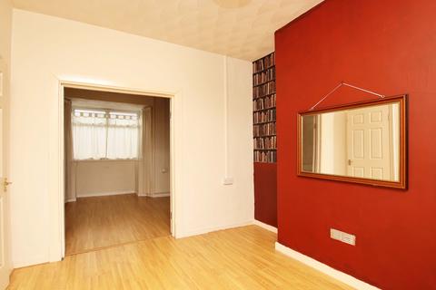 38 Ely Street, Tonypandy, CF40 1BY