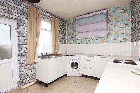 38 Ely Street, Tonypandy, CF40 1BY