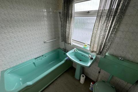 92 Fern Lane, Hounslow, TW5 0HJ