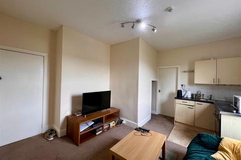 1 bedroom flat to rent, Saunders Street, Southport