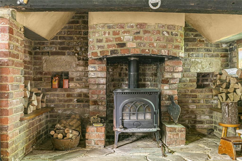 Sitting Room Feature