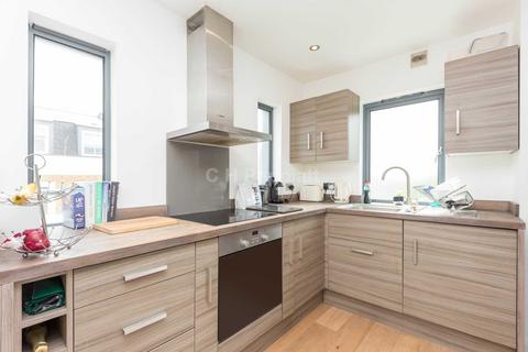 2 bedroom apartment to rent, Yale Terrace, Mitford Road, Islington, N19