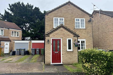 3 bedroom detached house for sale, Langstons, Trimley St. Mary, IP11