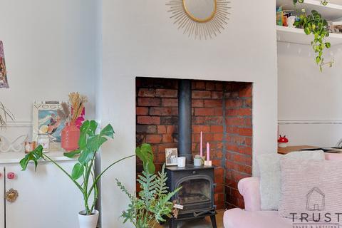 27 Cedar Terrace, Leeds, LS12 1TQ