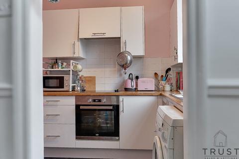 27 Cedar Terrace, Leeds, LS12 1TQ