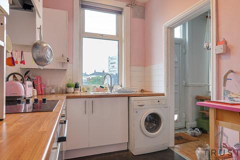 27 Cedar Terrace, Leeds, LS12 1TQ