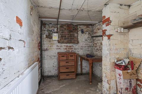 27 Cedar Terrace, Leeds, LS12 1TQ