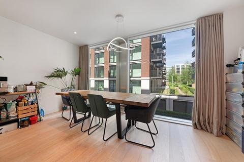 1 bedroom apartment for sale, Flagship House, Royal Wharf, E16