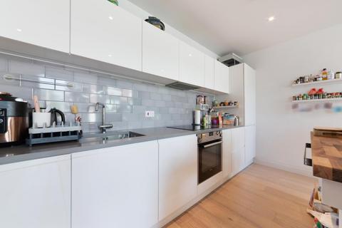 1 bedroom apartment for sale, Flagship House, Royal Wharf, E16