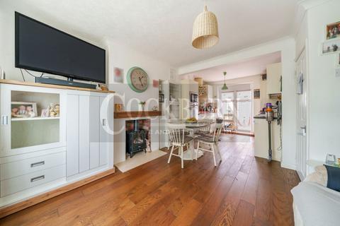 27 Steyning Grove, London, SE9 4NG