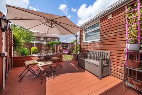 27 Steyning Grove, London, SE9 4NG