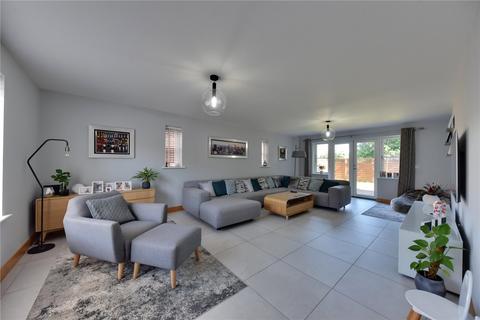 8 Cricket View, Mildenhall, Bury St Edmunds, IP28 7FA