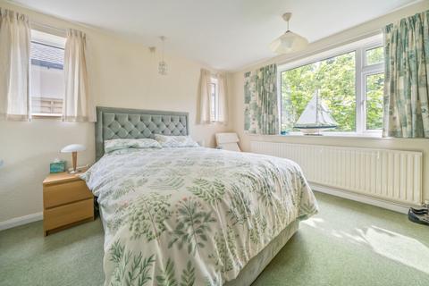 2 bedroom detached house for sale, Summerhouse Road, Surrey GU7