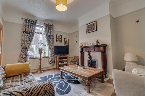 2 bedroom terraced house for sale, Queen Street, Greengates, Bradford, West Yorkshire, BD10