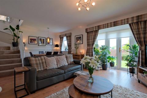 10 Alder Gate, Cambuslang, Glasgow, G72 7ZF