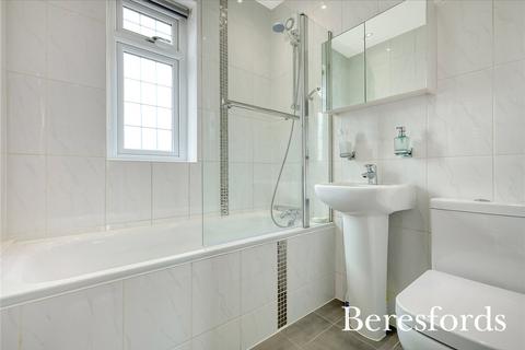 5 Cecil Avenue, Hornchurch, RM11 2NA
