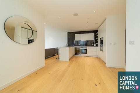 3 bedroom apartment to rent, Skyline Apartments, Devan Grove, London N4