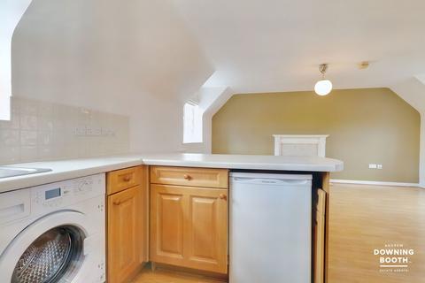 1 Hewitt Close, Fradley, Lichfield, WS13 8TA