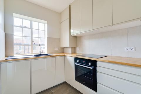 2 bedroom apartment to rent, Belsize Avenue, London, NW3