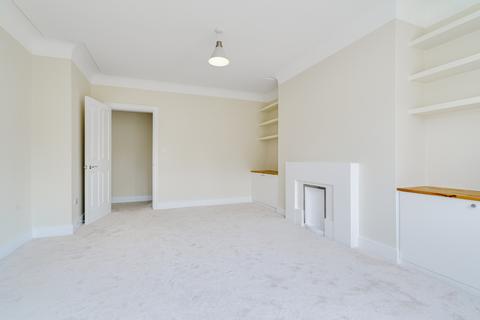 2 bedroom apartment to rent, Belsize Avenue, London, NW3