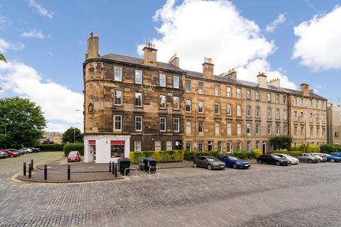 3 bedroom apartment to rent, East London Street, Edinburgh, Midlothian