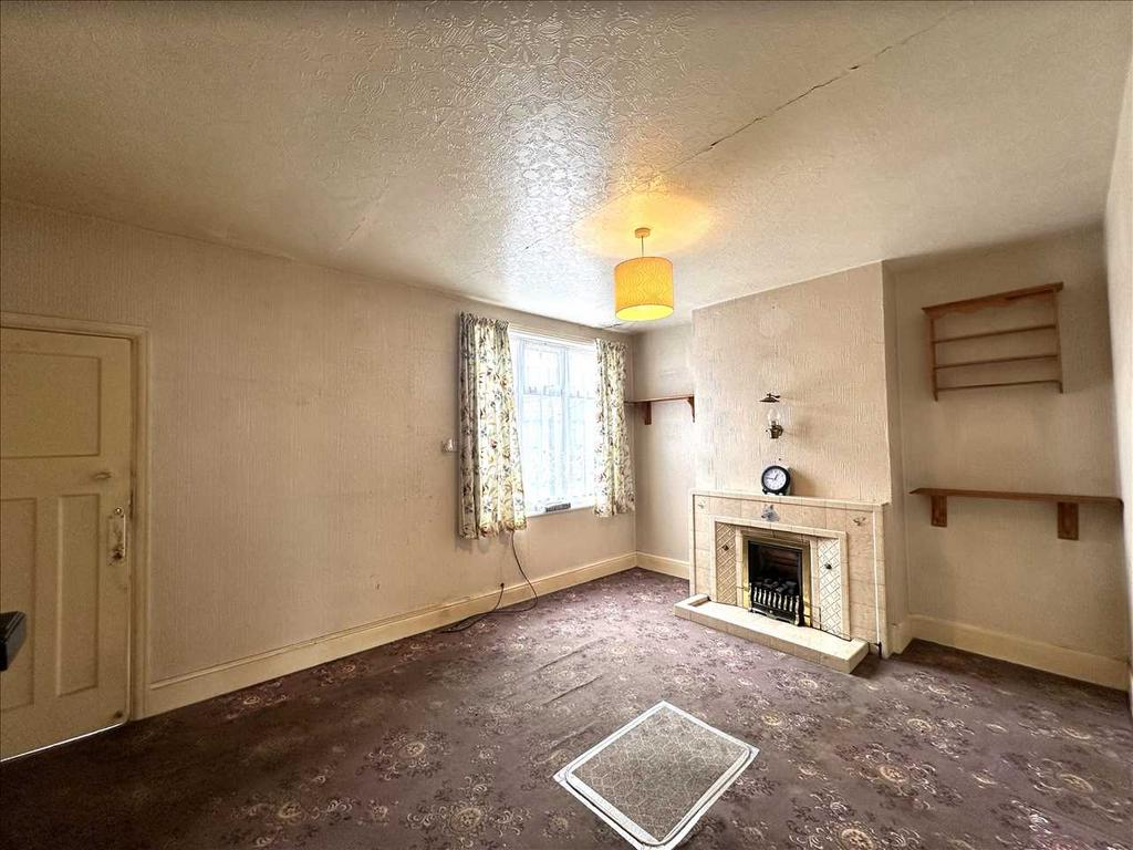 Entrance hall: