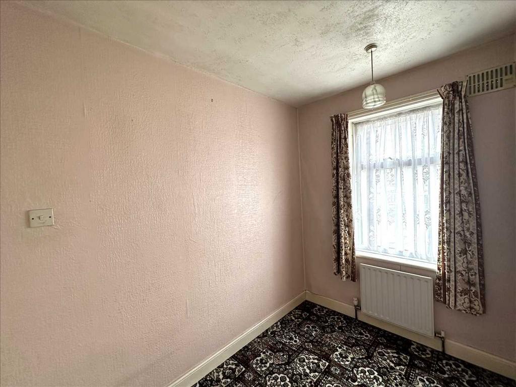 Ground floor toilet: