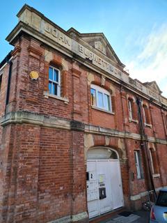 2 bedroom flat to rent, Huntspill Road, Highbridge, TA9