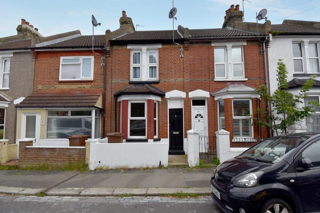 Road Rochester ME1 2 bed terraced house to rent £1,400 pcm