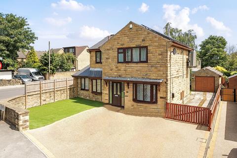 5 bedroom detached house for sale, Sandringham Avenue, Pudsey, LS28