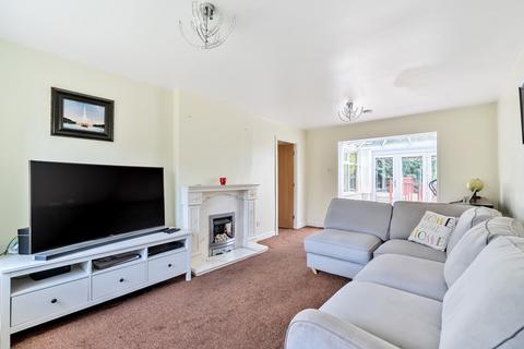 5 bedroom detached house for sale, Sandringham Avenue, Pudsey, LS28