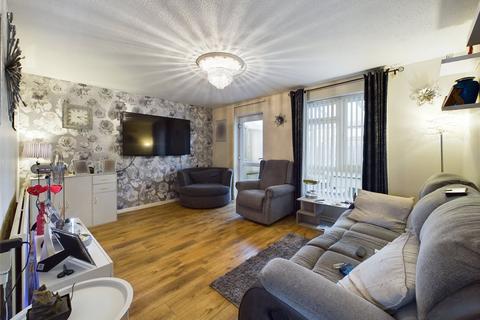 2 bedroom bungalow for sale, Crown Avenue, Pitsea, Basildon, Essex, SS13