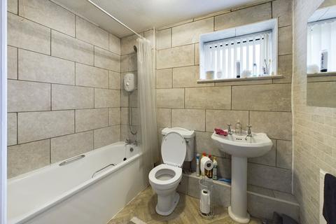 2 bedroom bungalow for sale, Crown Avenue, Pitsea, Basildon, Essex, SS13