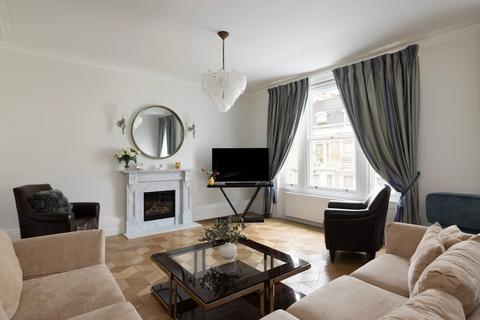 3 bedroom penthouse for sale, Stafford Terrace, Kensington, London