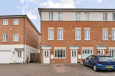 7 Grace Mews, Beckenham, BR3 1BF