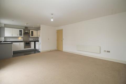 2 bedroom apartment to rent, Manor Gardens Close, Loughborough, LE11