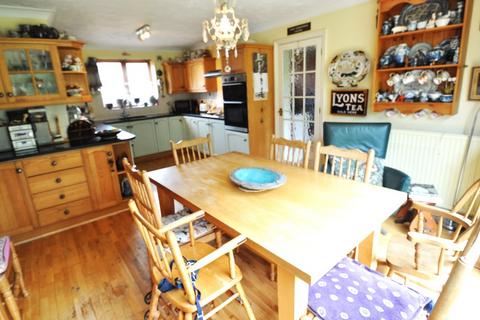 4 bedroom detached house for sale, Peasenhall Road, Walpole