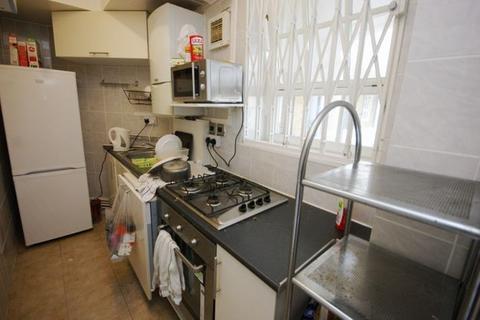 2 bedroom flat to rent, Chalton Street, London NW1