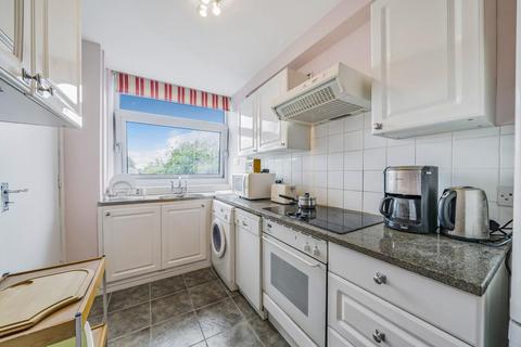 2 bedroom flat for sale, Westleigh Avenue, Putney