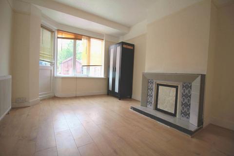 3 bedroom house to rent, Carr Road, Notholt