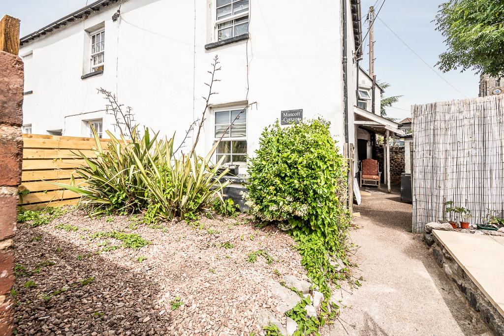 Mascott Cottage - Web-20