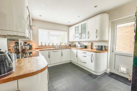 3 bedroom link detached house for sale, Royal Close, Rochford