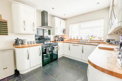 3 bedroom link detached house for sale, Royal Close, Rochford