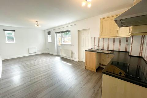 2 bedroom ground floor flat to rent, Alison House, Westcliff-On-Sea SS0