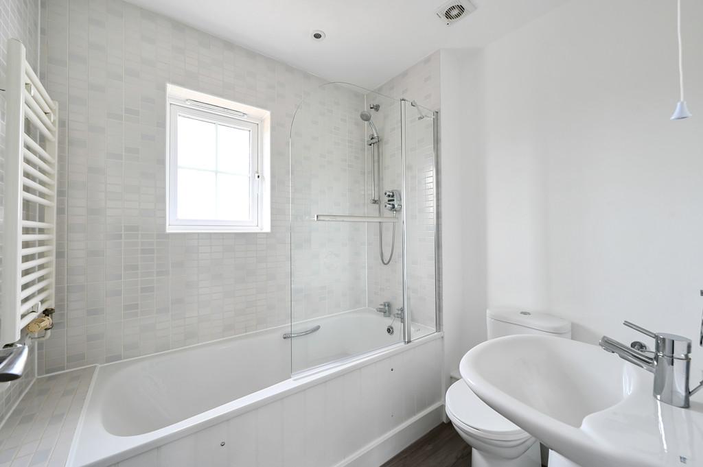 13 whitesands drive tn31 (16)